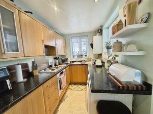 Kitchen- click for photo gallery